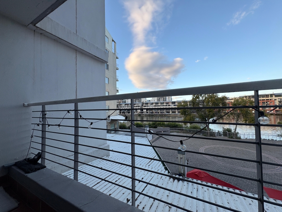 2 Bedroom Property for Sale in Tyger Valley Western Cape